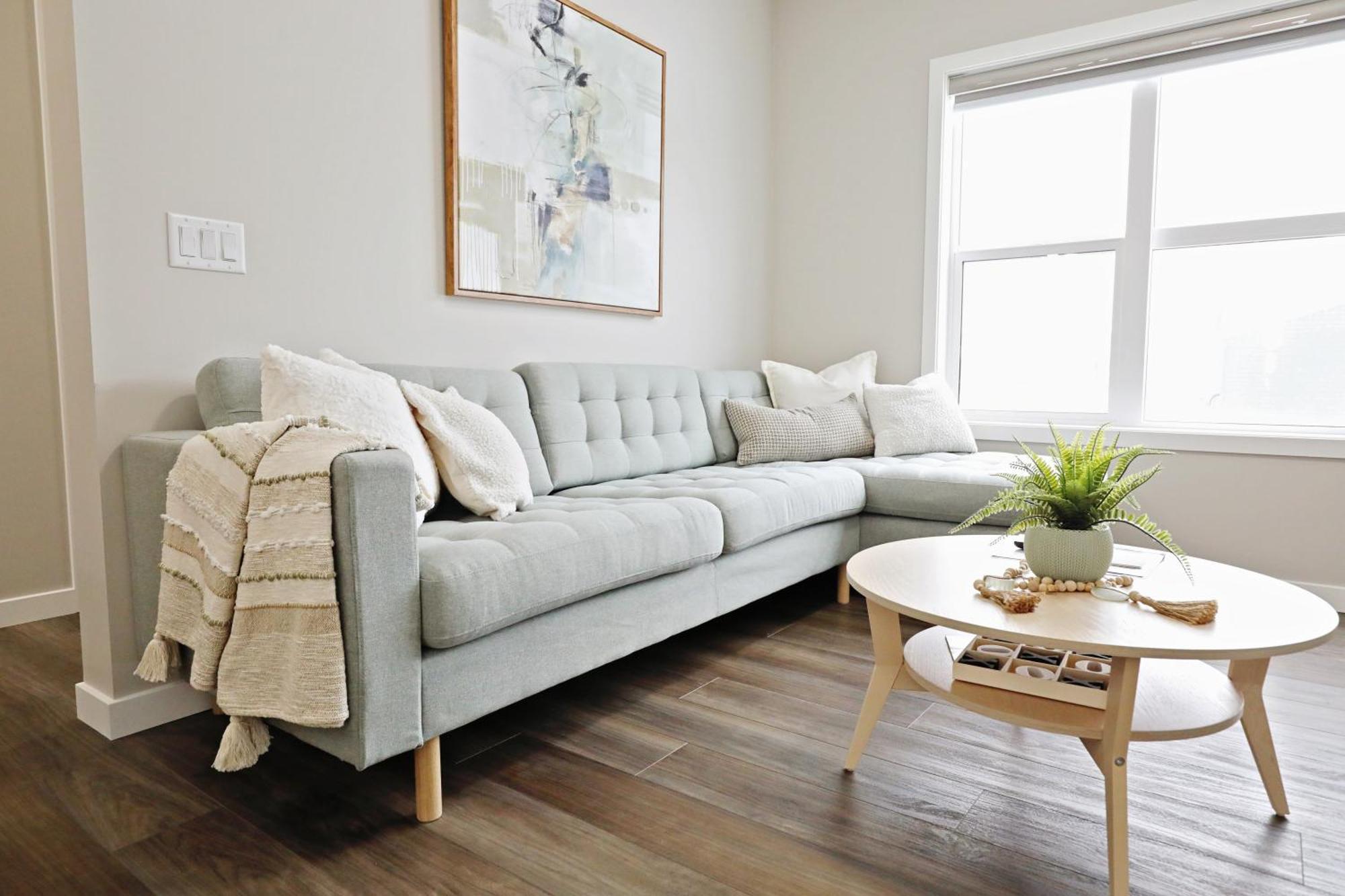 Relax In Comfort, Airport, Crossiron Mills * Calgary